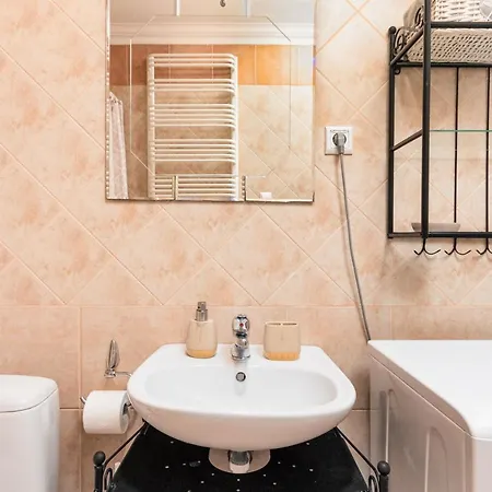 Al.jana Pawla Ii 80 By Homeprime Warsaw